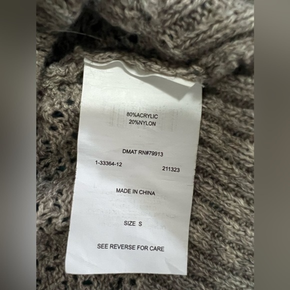 Lightweight Maternity sweater taupe size small - Picture 7 of 7